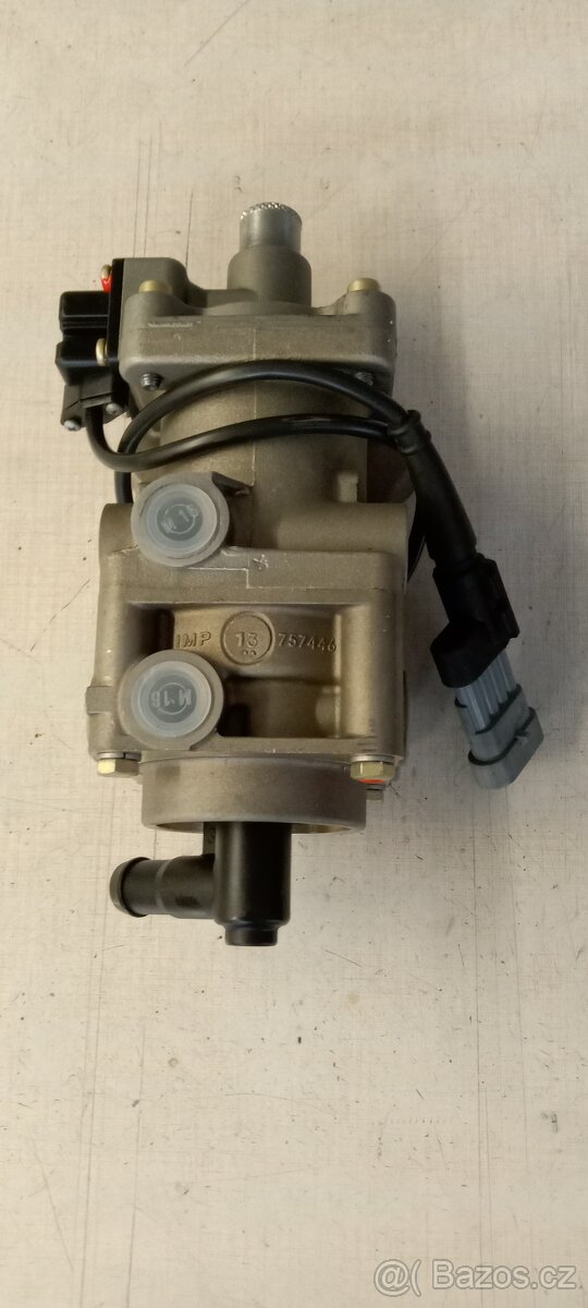 PEDÁLOVÝ BRZDIČ DX75BX - 2