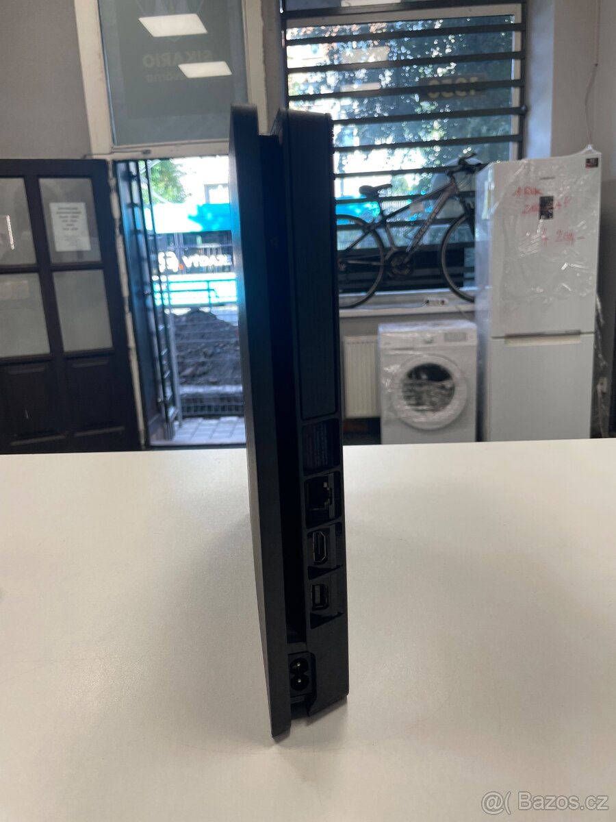 PlayStation 4 Slim + hry - 2