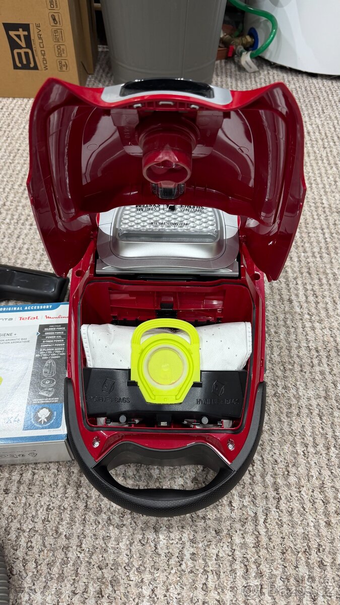 Vysavač Rowenta RO7473EA Silence Force Allergy+ - 2
