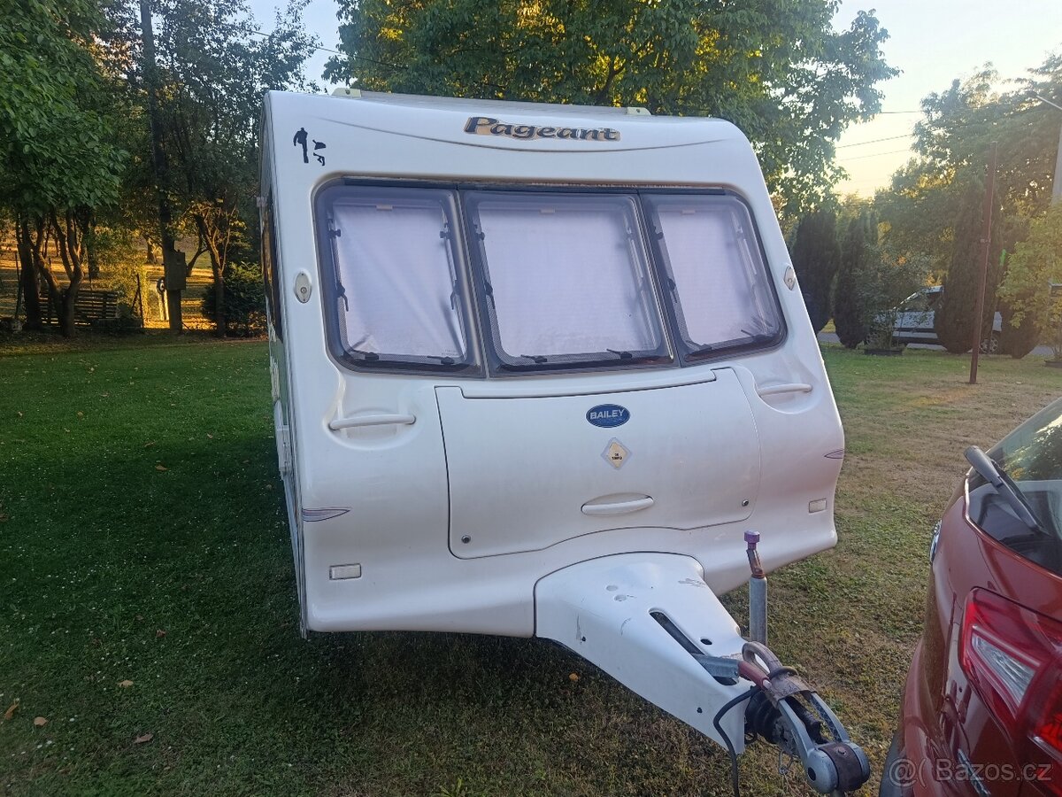 Anglický karavan Baileys Peagent - 2