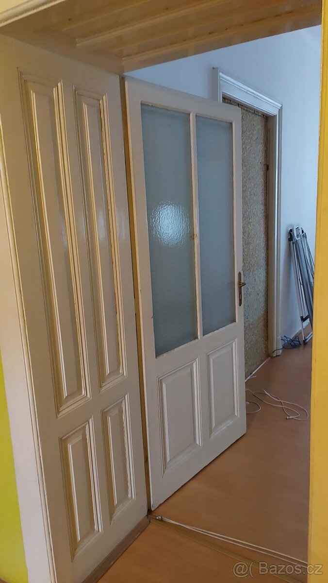 Prvorepublikové dveře včetně kování - 2