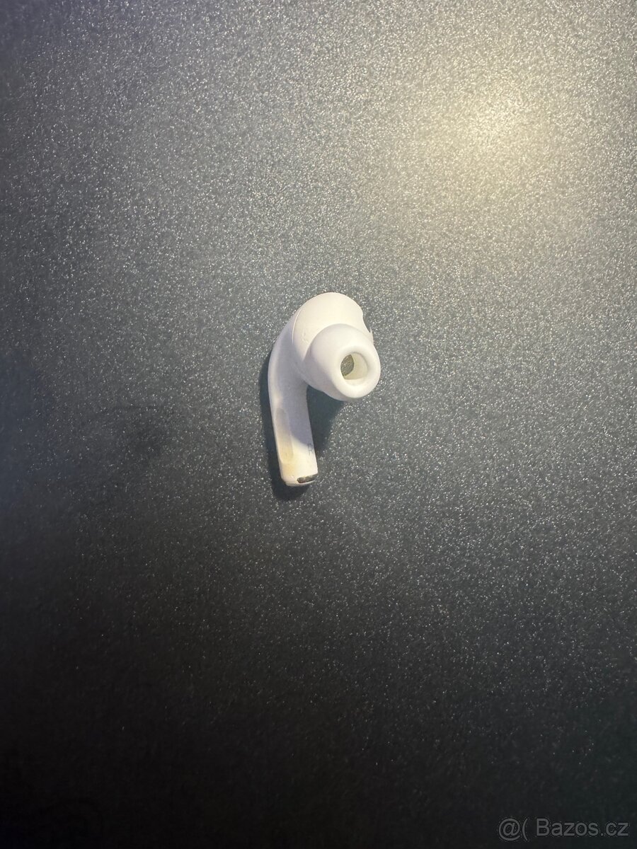 Apple airpods 1.gen - pravý - 2