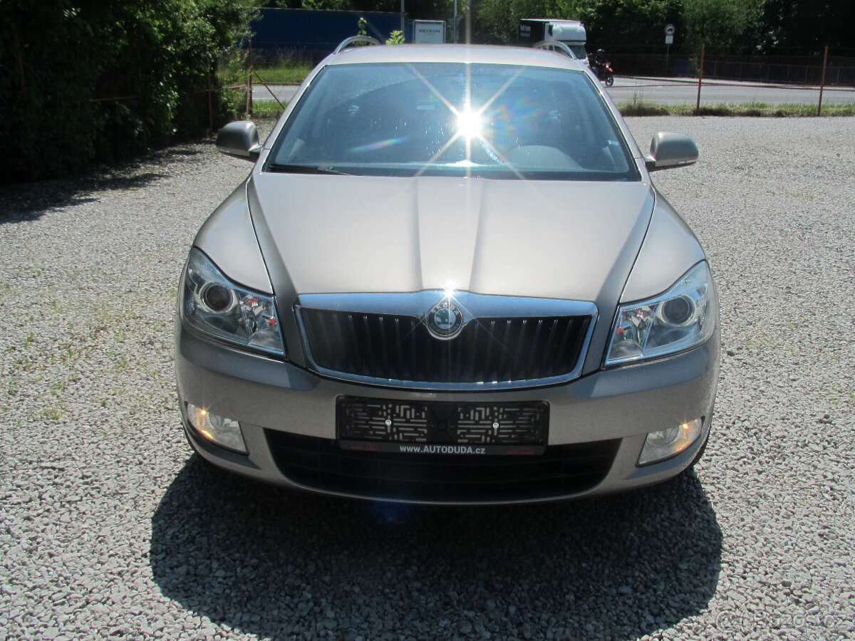 Škoda Oktavia 2 1.2 tsi - 2