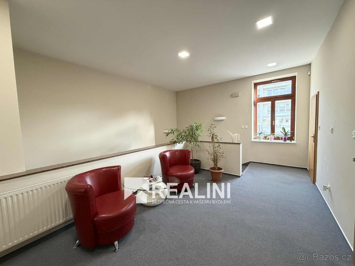 Pronájem kanceláře o výměře 18,15 m² v centru Karviná - Fryš - 2