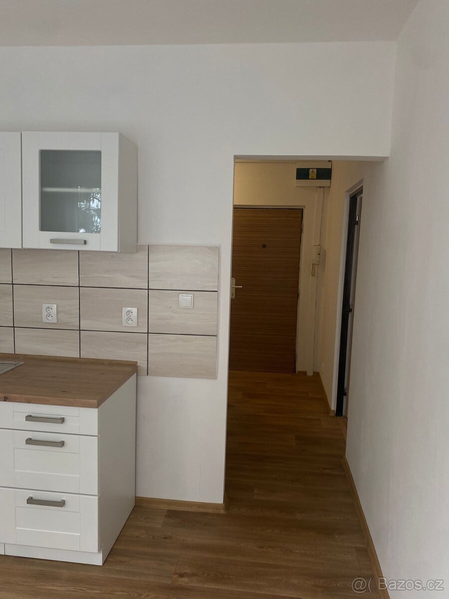 Chvaletice 1+1 Generála Svoboda - 2