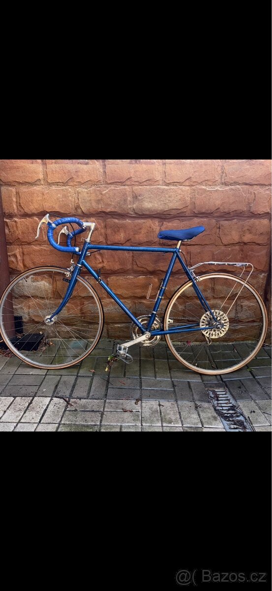 Favorit silniční kolo - 2