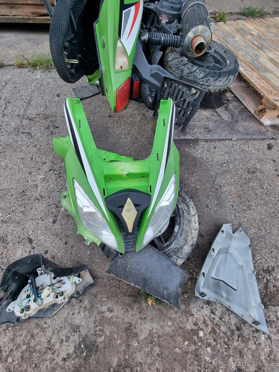 Yuki RMC 125. Díly - 2