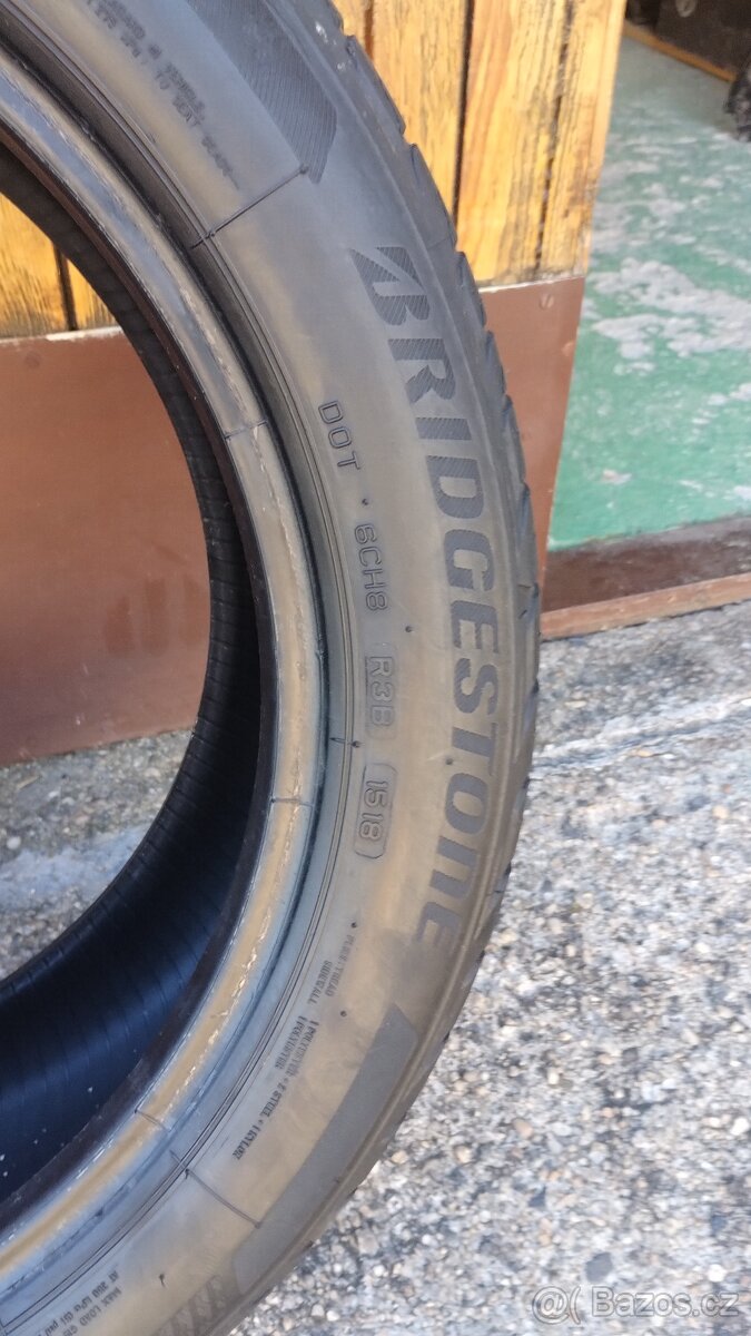 1ks letni pneu Bridgesotne 225/45-17 okolo 5mm - 2