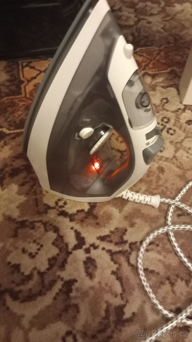 Napařovací žehlička nová nepoužitá - 2