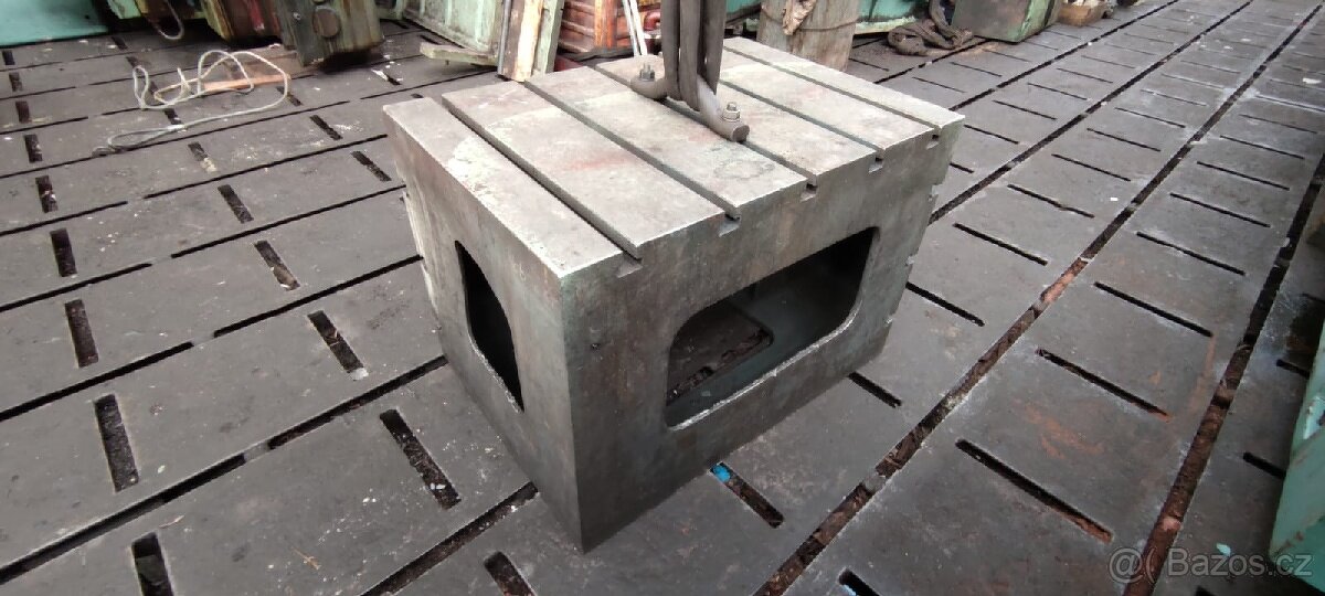 Upinaci kostky s T drazkami - 2