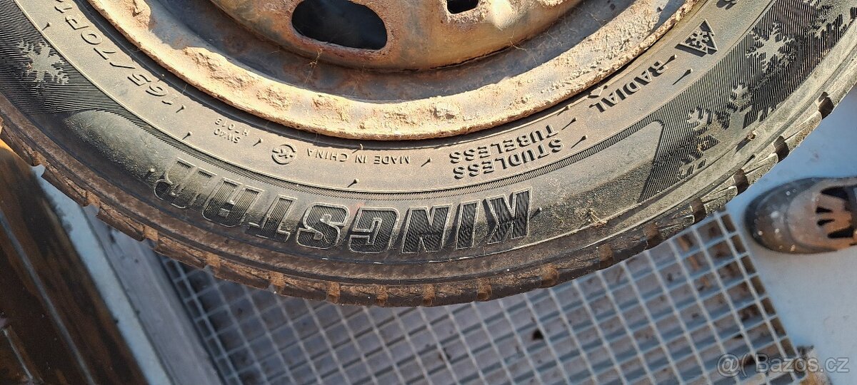 Zimní pneumatiky na discích - 2