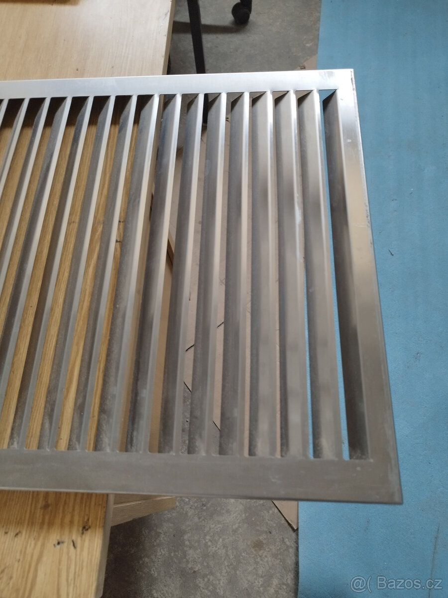 Větrací nerez mřížka - 2