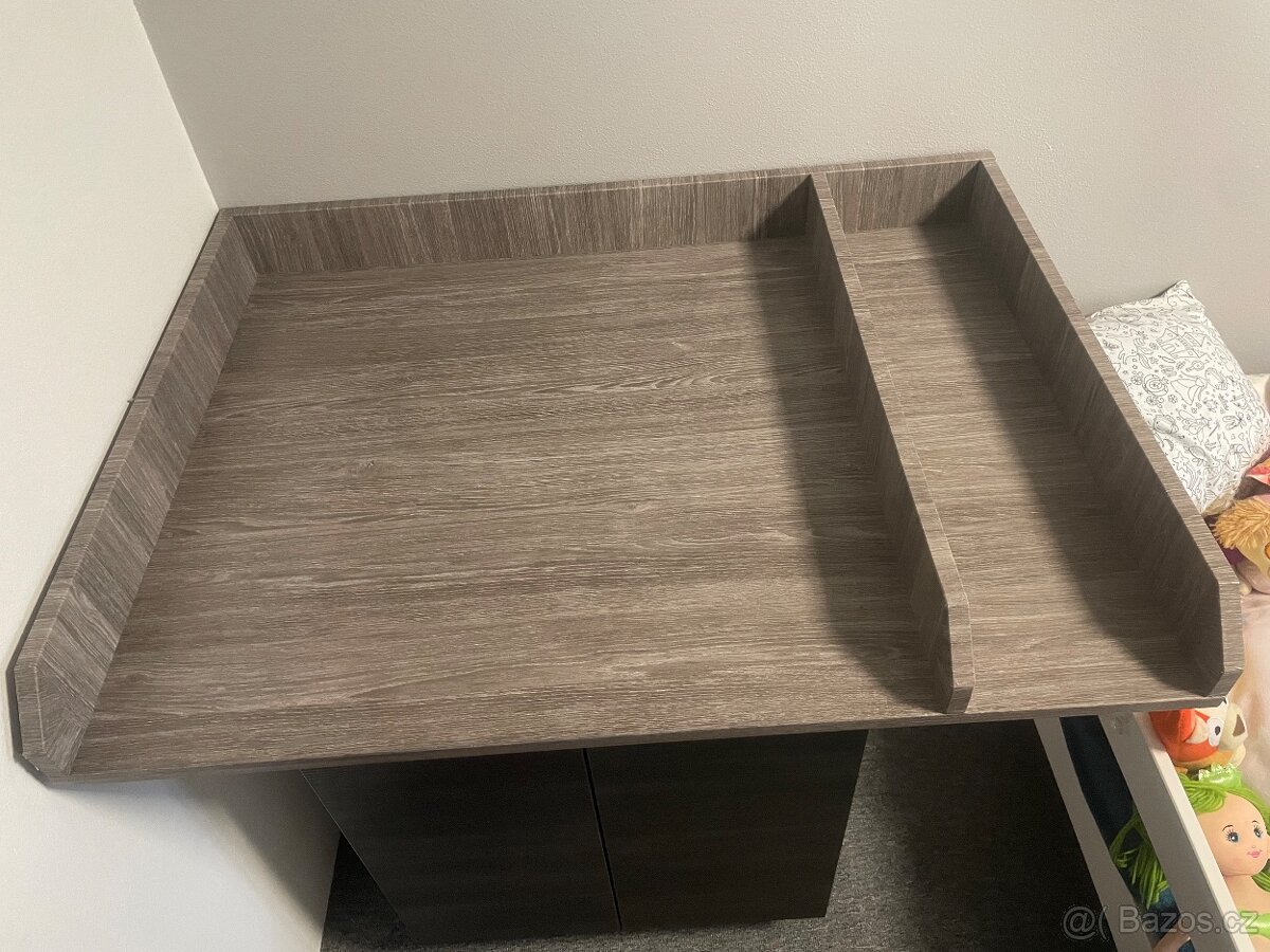 Přebalovací pult - 2