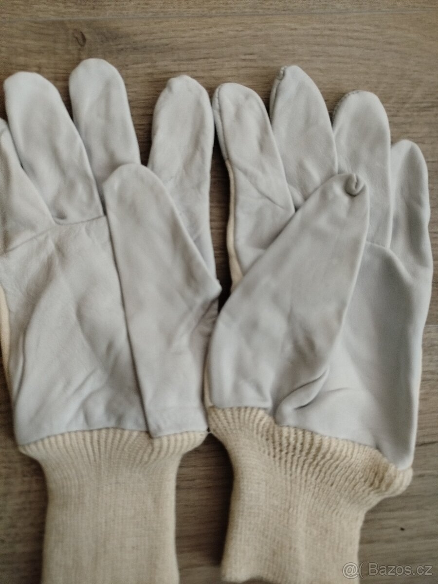 Pracovní rukavice. - 2