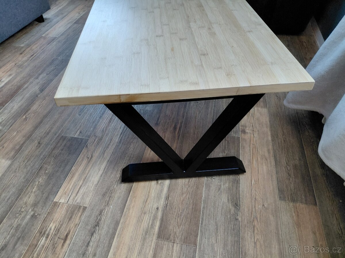 Konferenční stolek - 2