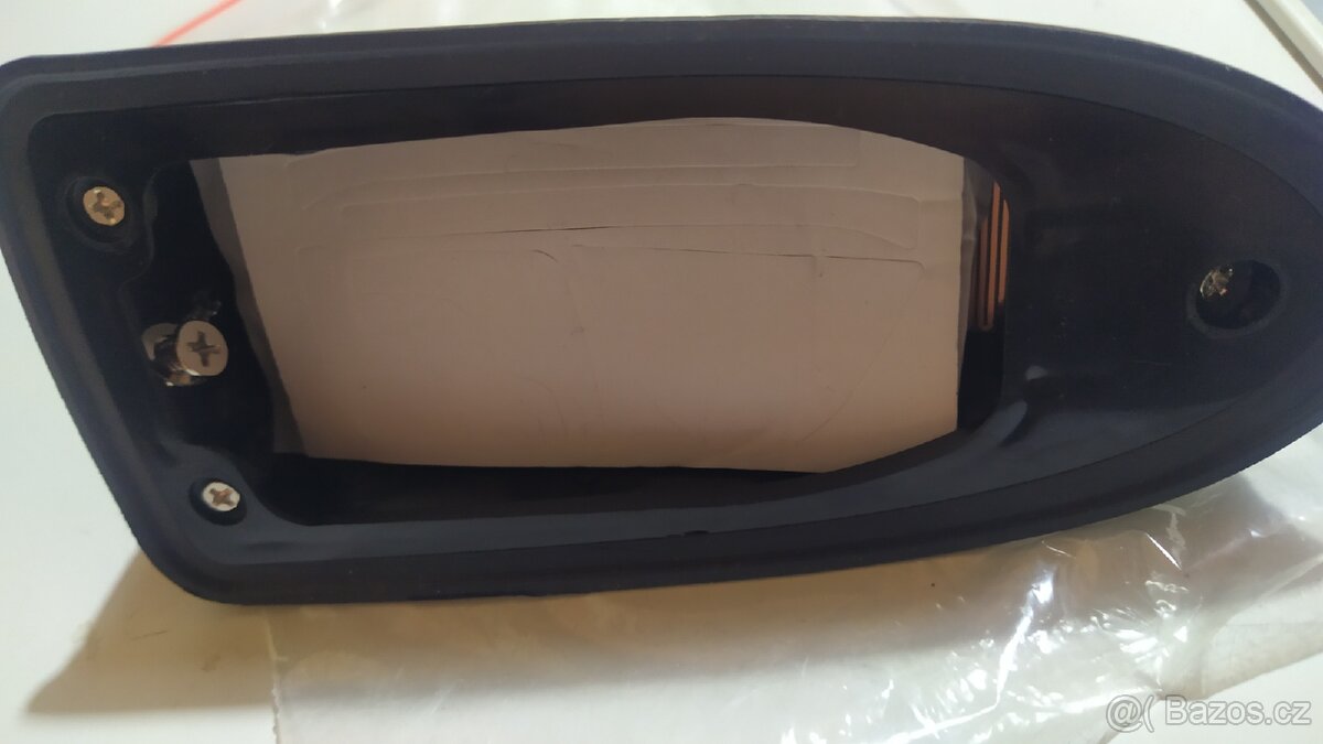 Anténa "žraločí ploutev". Nová - 2