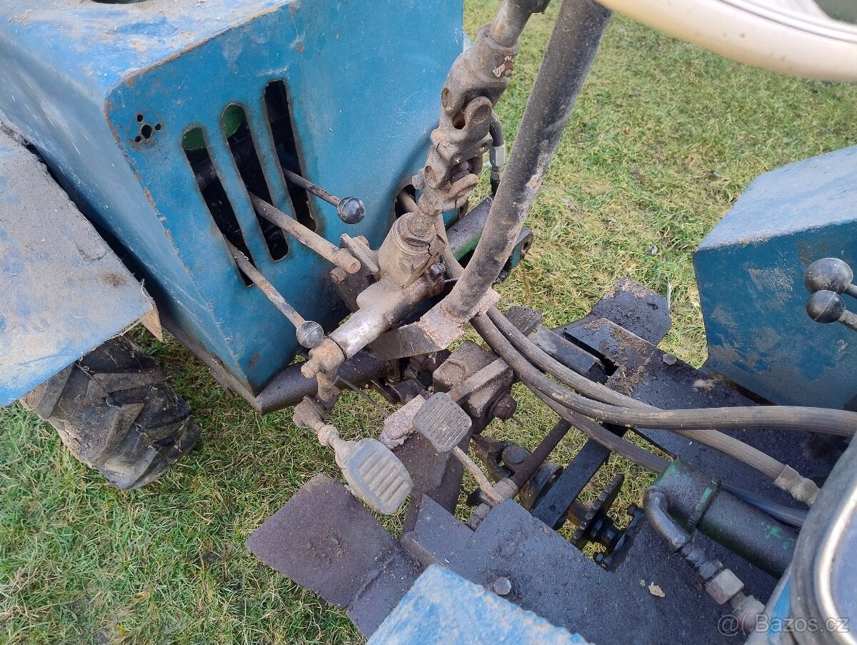 Malotraktor domácí výroby - 2