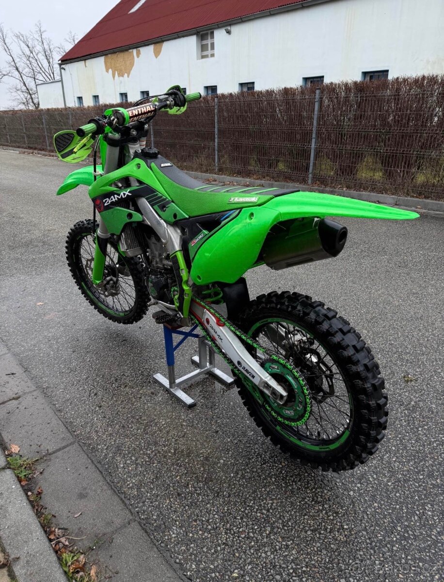 Kawasaki KXF450 - 2