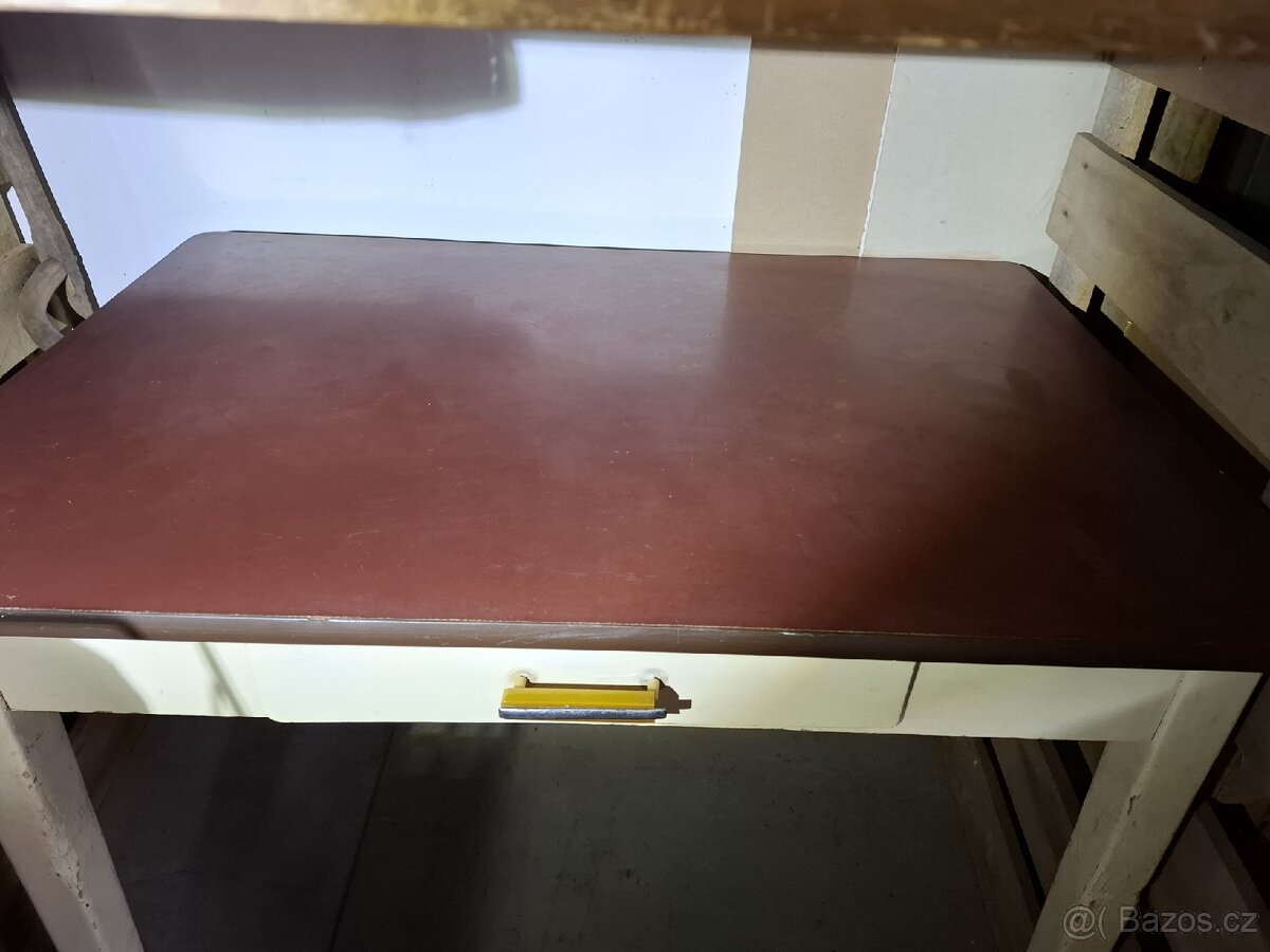 Starý stůl retro - 2