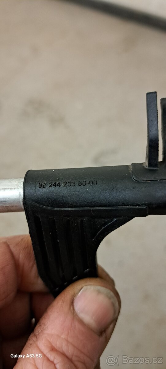 Měrka oleje Berlingo 3 - 2