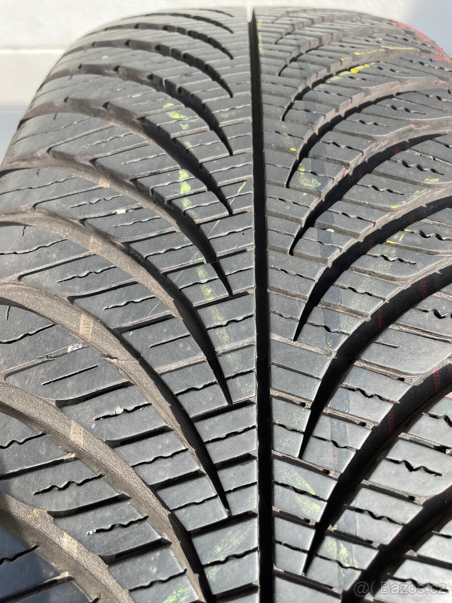 Goodyear Vector 4Seosons 215/60 R16 95V 2Ks celoroční - 2