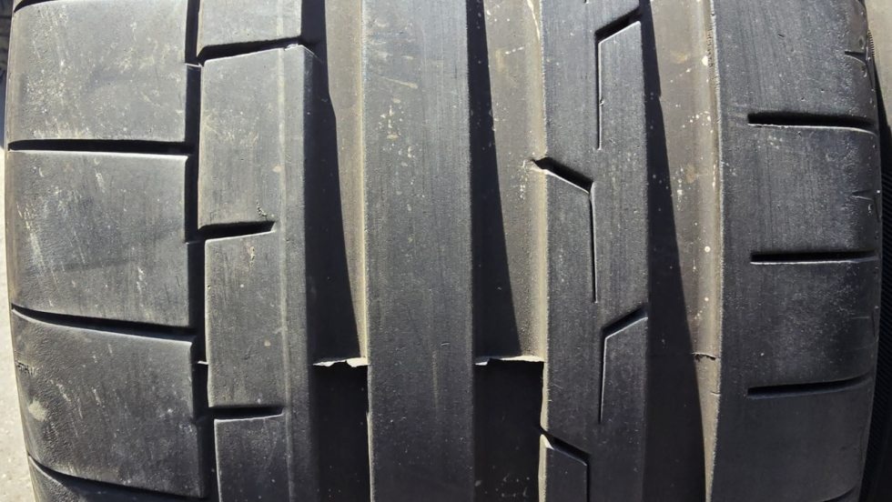 Letní pneu 255/40/20 Continental - 2