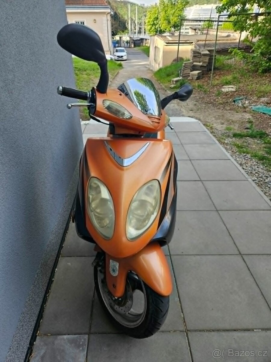 Skutr Hisun 125ccm - 2