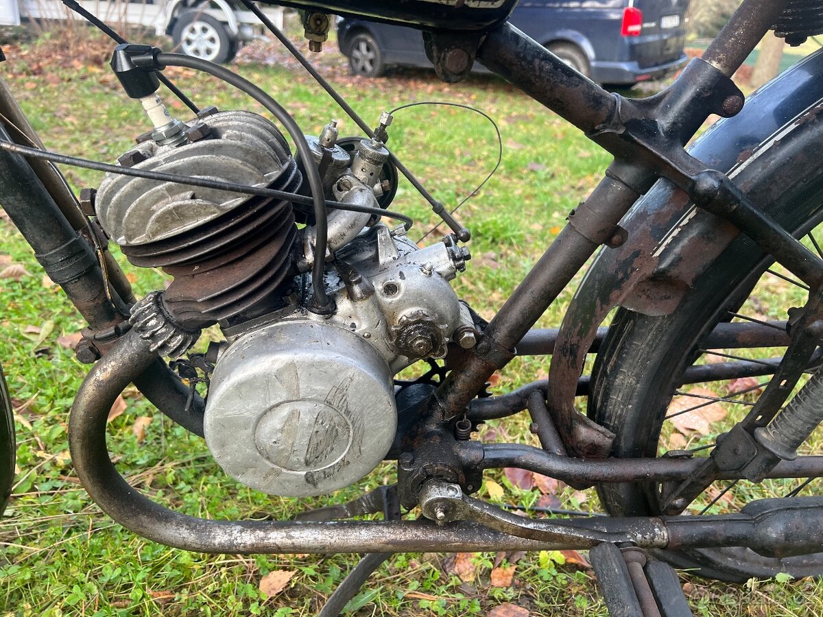 Motorka veterán Sachs - 2
