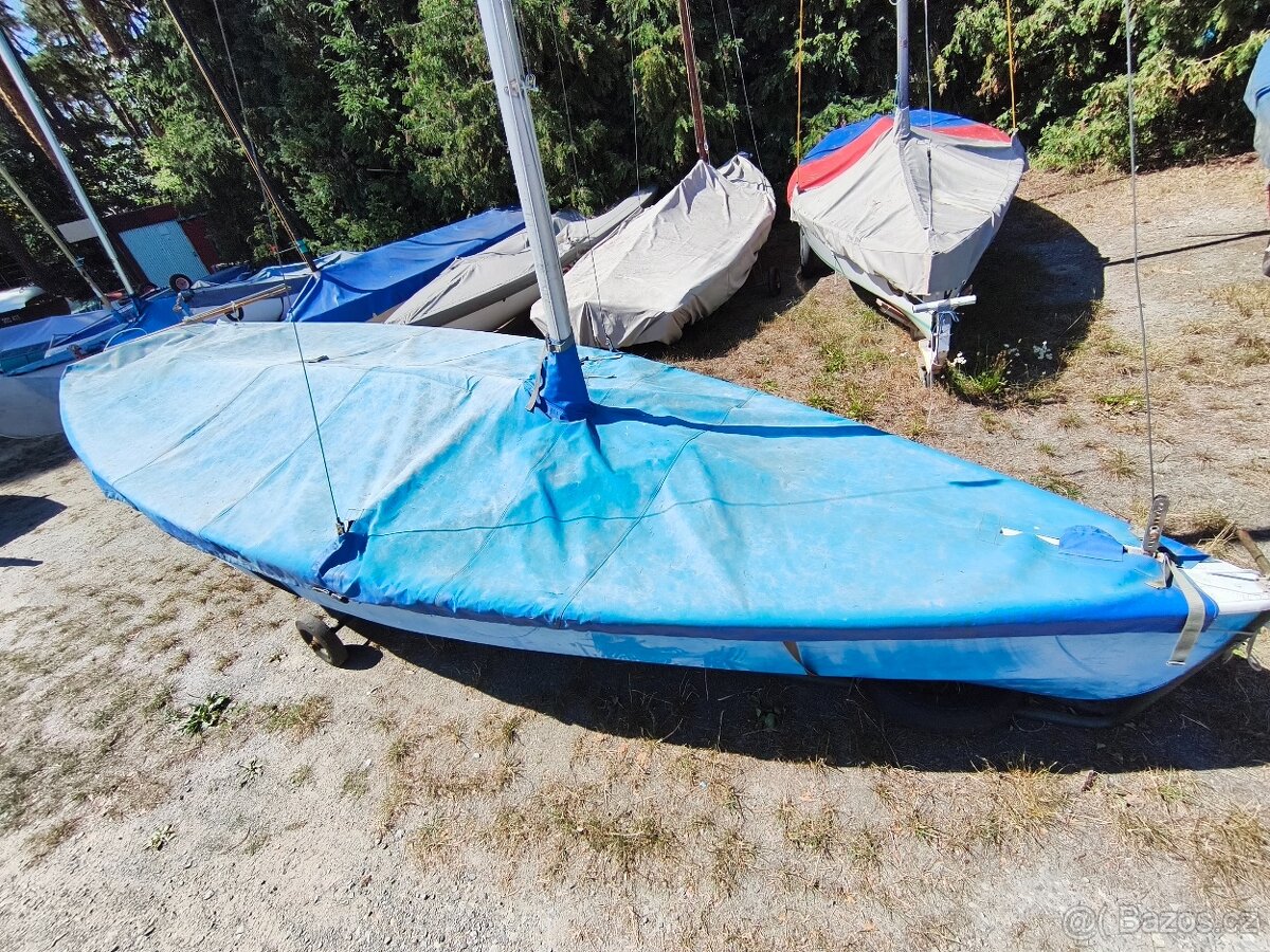 Plachetnice pirát - 2