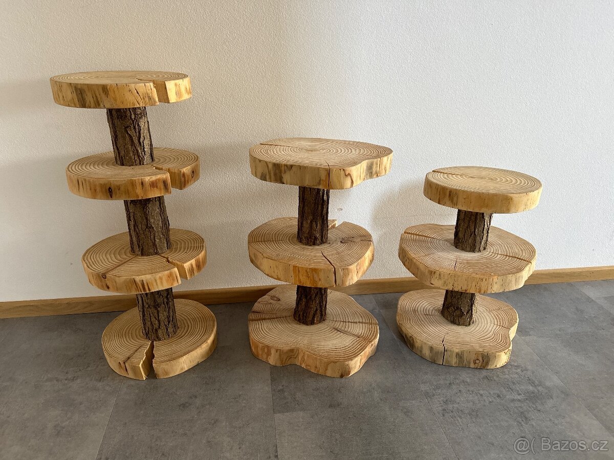 Masivní stojany na svatební dort a cupcakes - 2