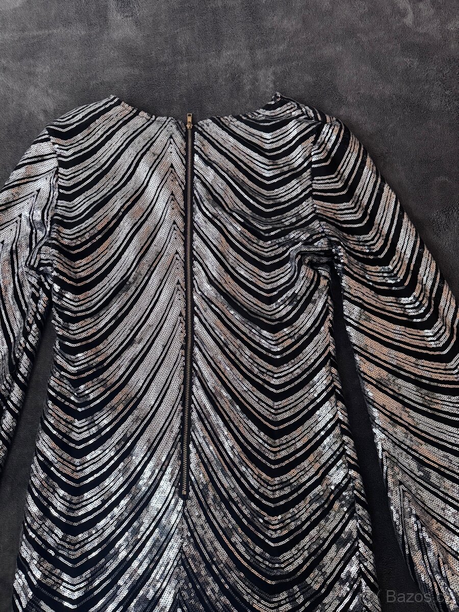 Trpytivé saty s flitry - 2