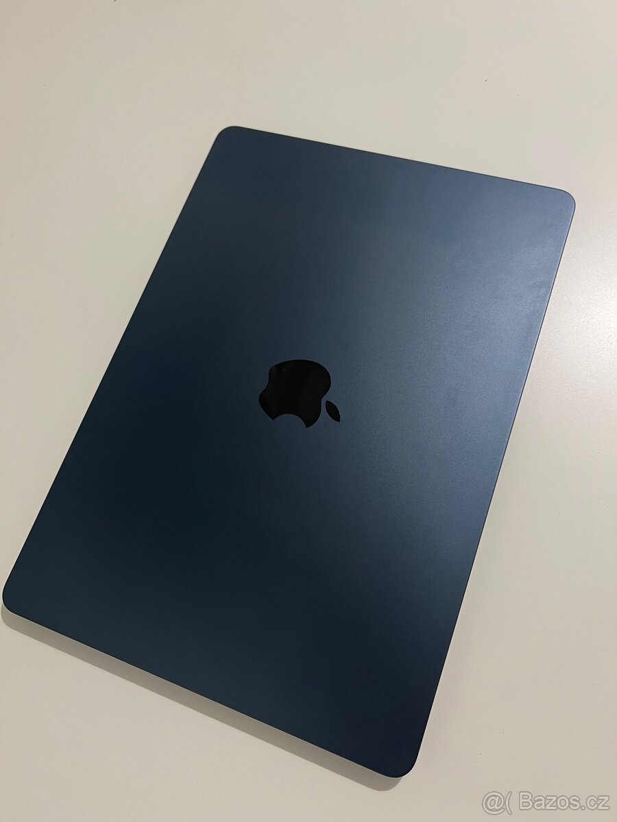 Apple MacBook Air 13" 2024, M3 8-C 16 GB/256 GB - 2