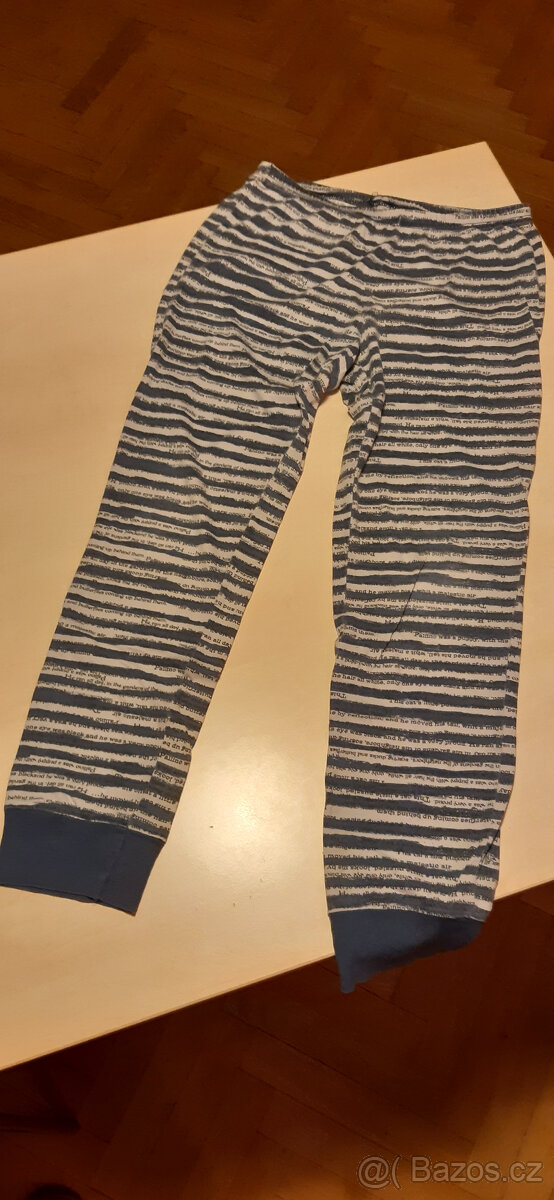 Chlapecké pyžamo, vel 140/146 - 2