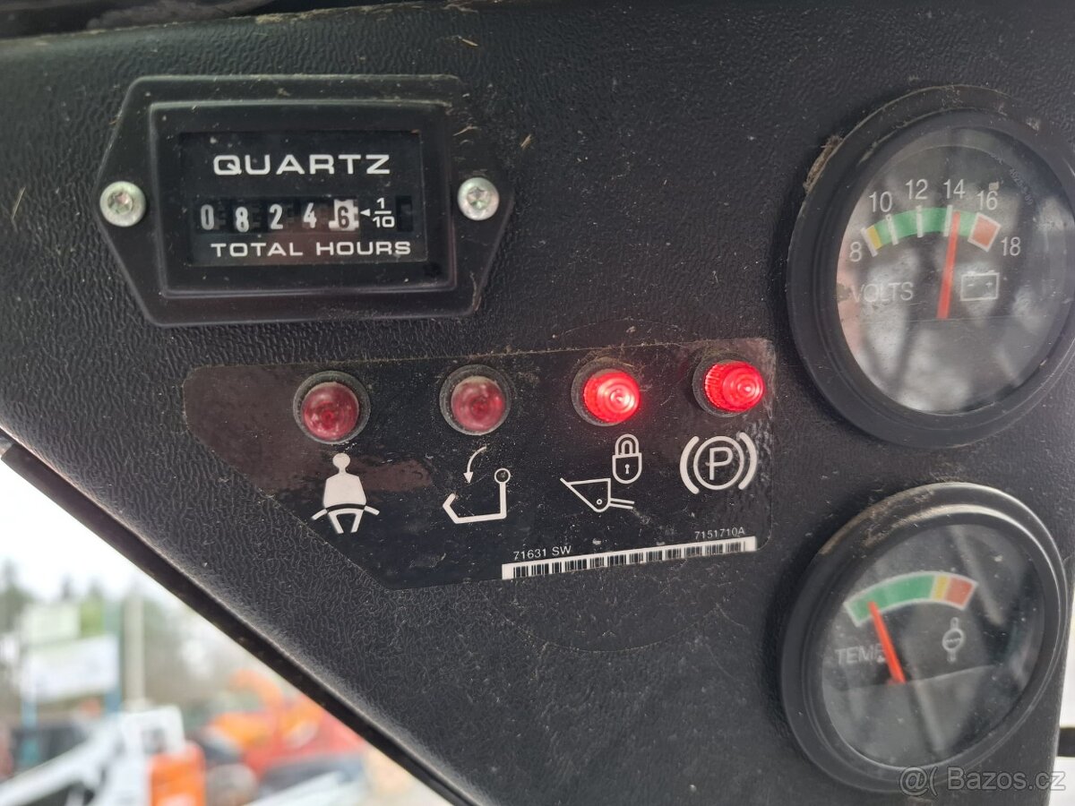 Kolový nakladač BOBCAT S70 cat avant - 2