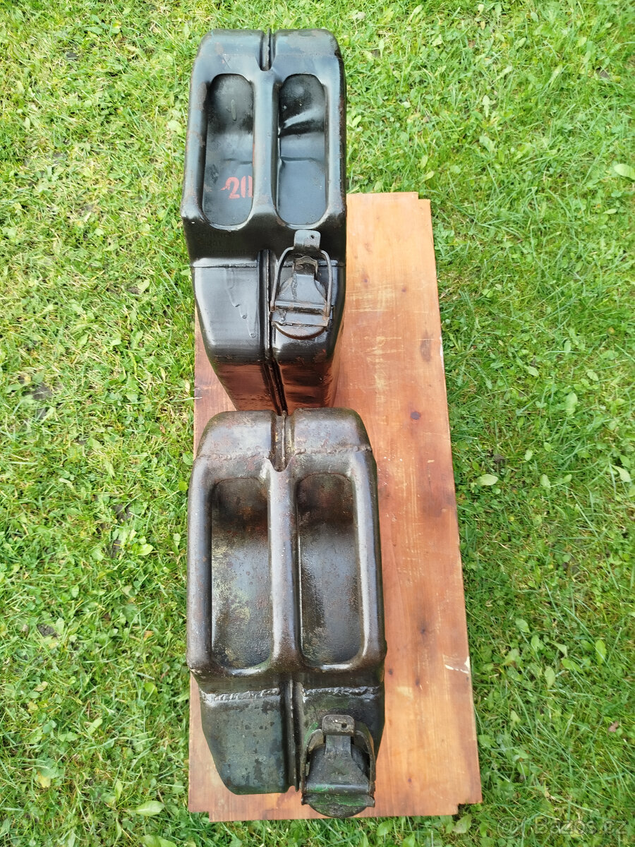 kanystry WEHRMACHT - 2