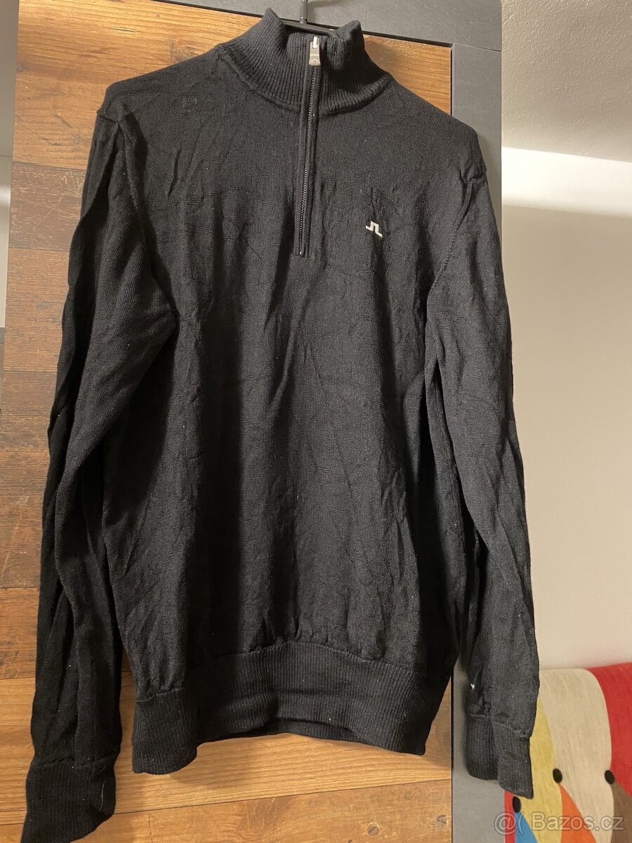 Pánský černý svetr J.LINDEBERG, vl.L - 2