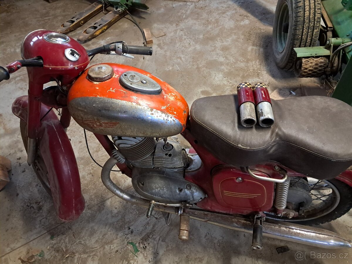 Jawa 250/353 Kyvačka - 2