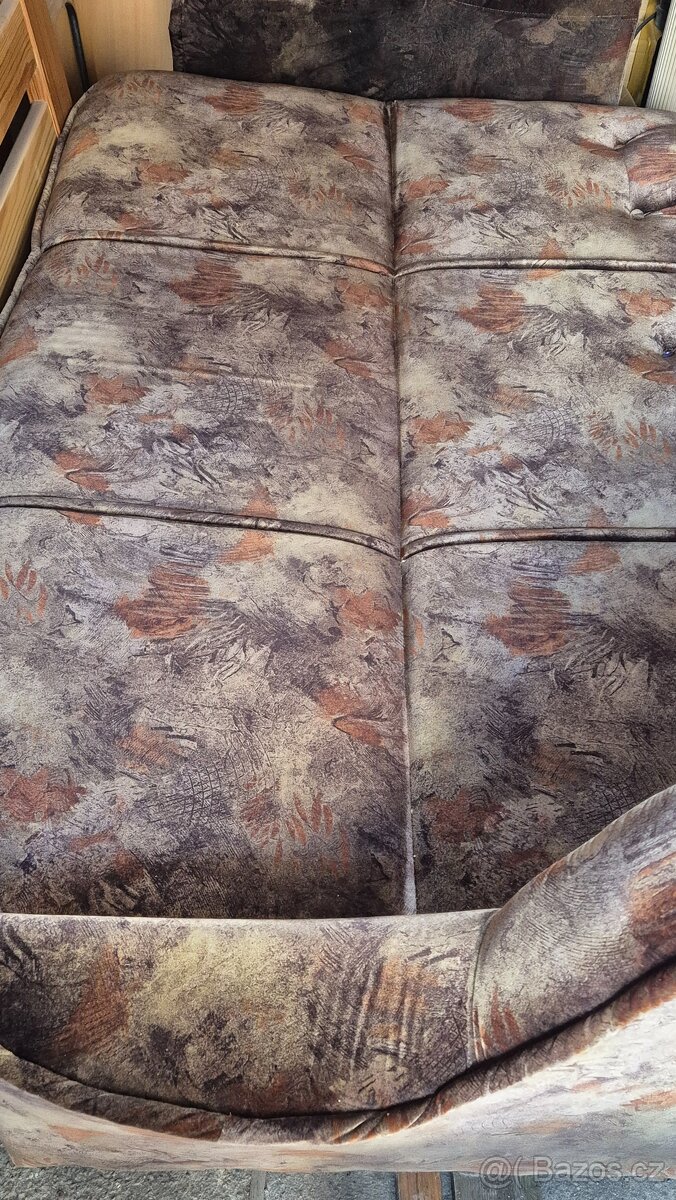 Rozkládací gauč. - 2