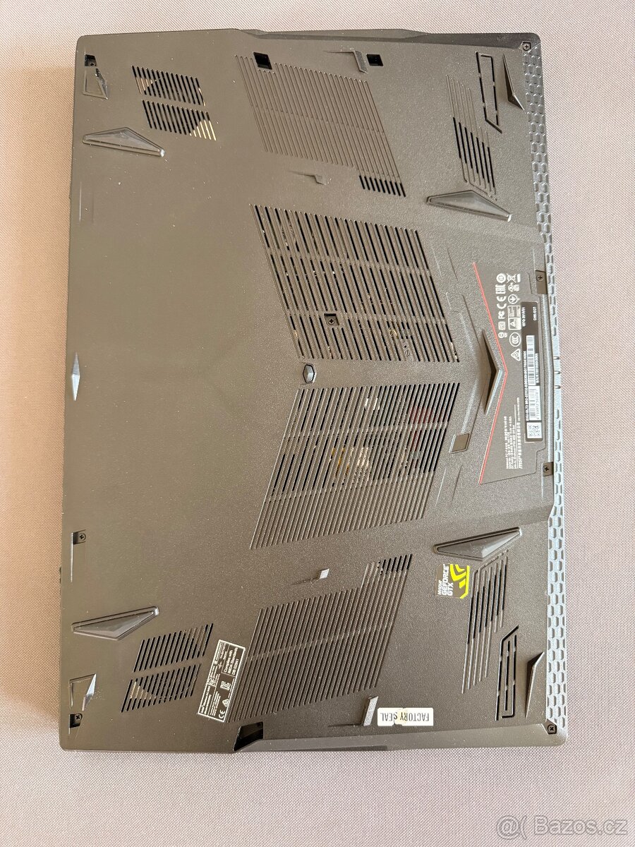 Herní notebook MSI GL73 8RC - 2
