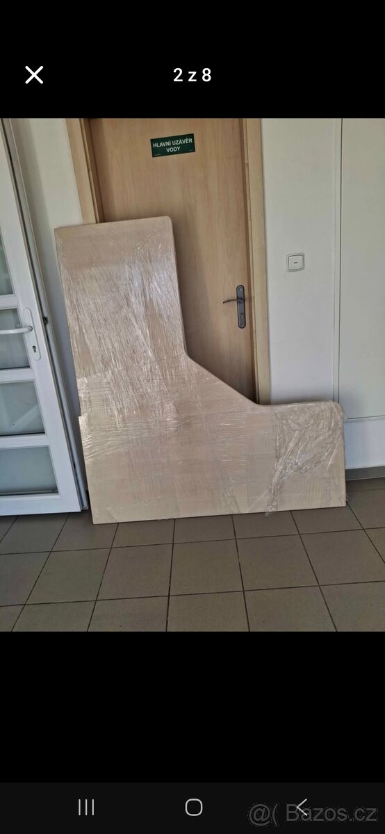 Rohový stůl se šuplíky v pěkném stavu - 2