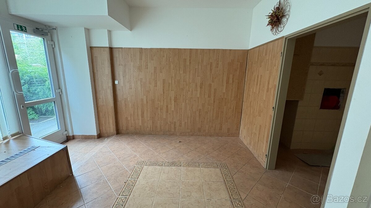 Nebytový prostor zkolaudovaný jako ordinace Pardubice - 2