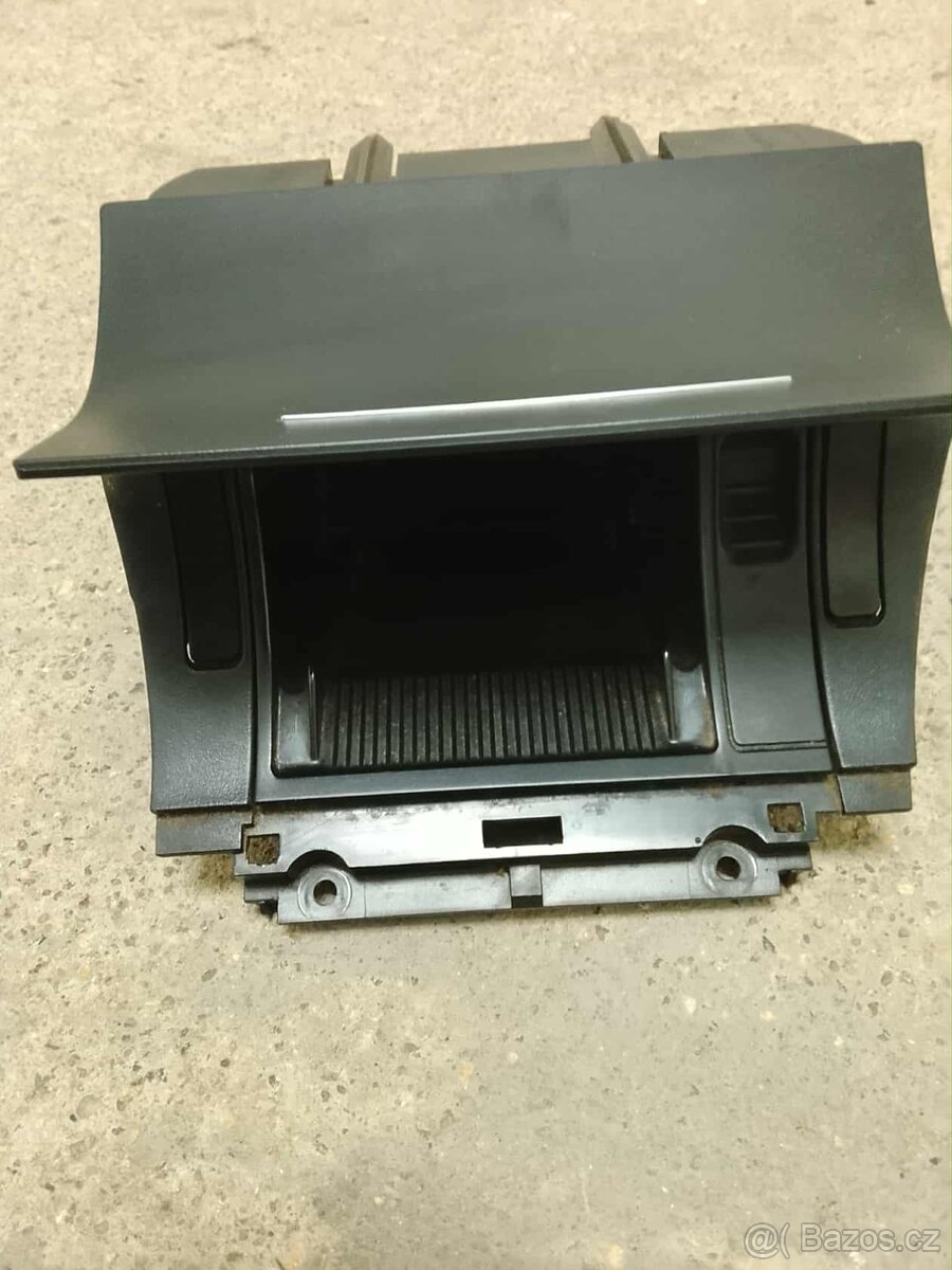 Škoda octavia 2 popelnik - 2