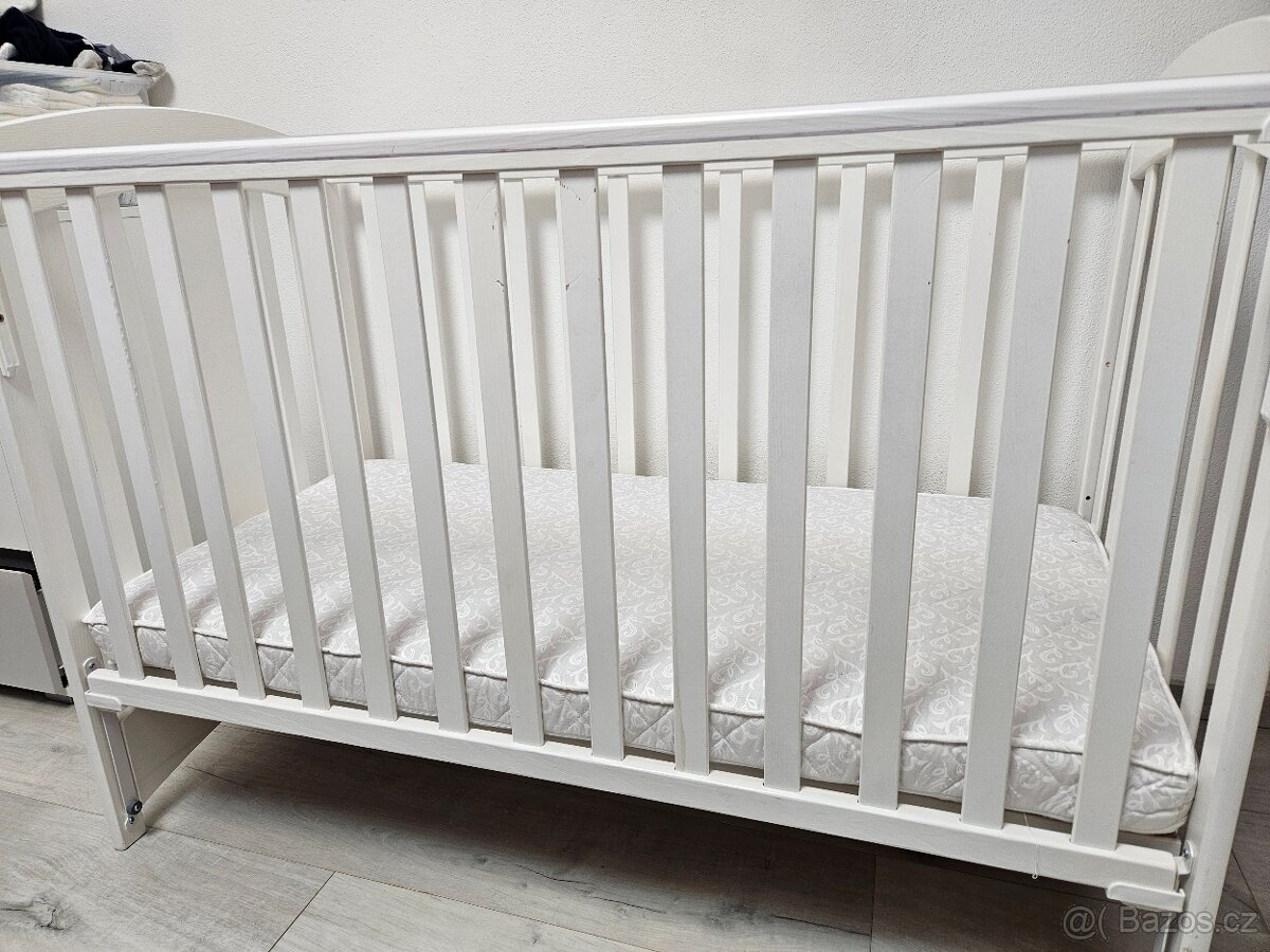 Dětská postýlka Natálka zn.Drewex - 2