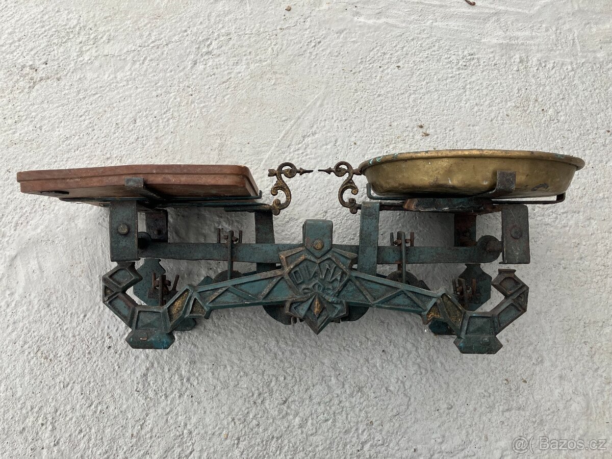 Kuchyňské váhy. - 2