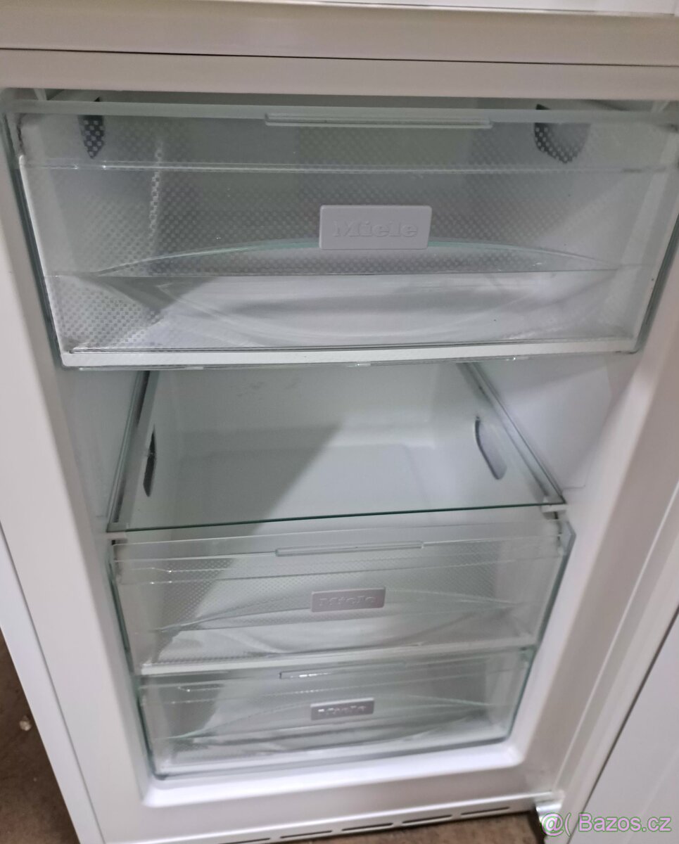 Mrazák 4 šup. Miele. - 2