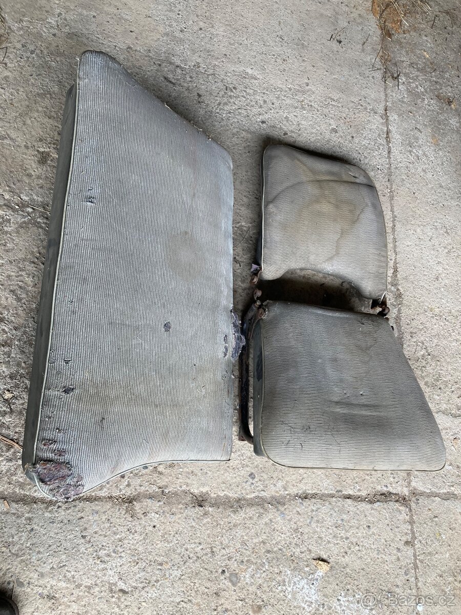 Sedačky Trabant 601 1. Provedení - 2