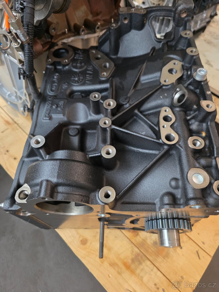 BLOK MOTORU + KLIKA NOVA DFF / DFS 2,0 TDI - 2