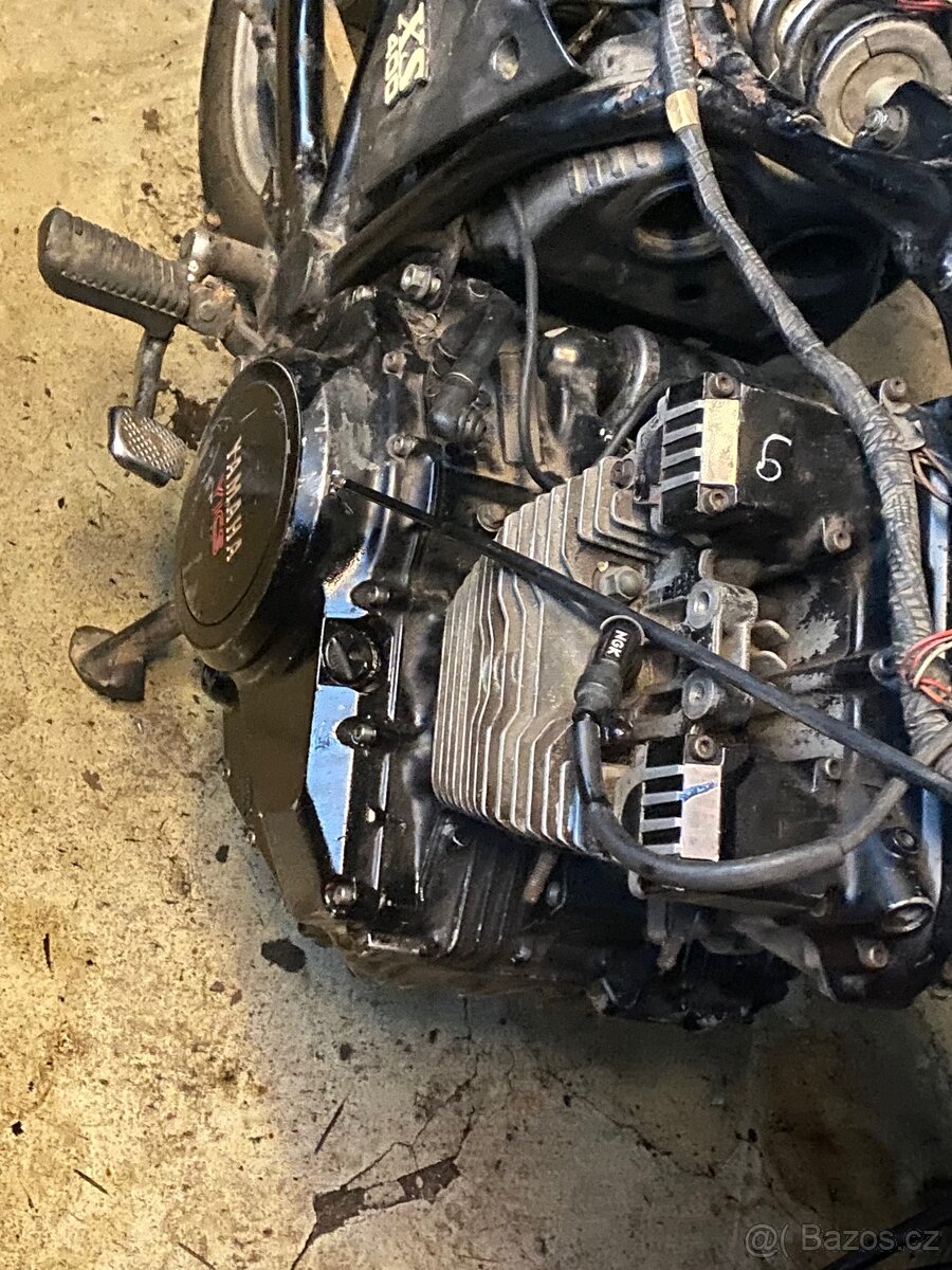 Yamaha xs400 dohc - 2