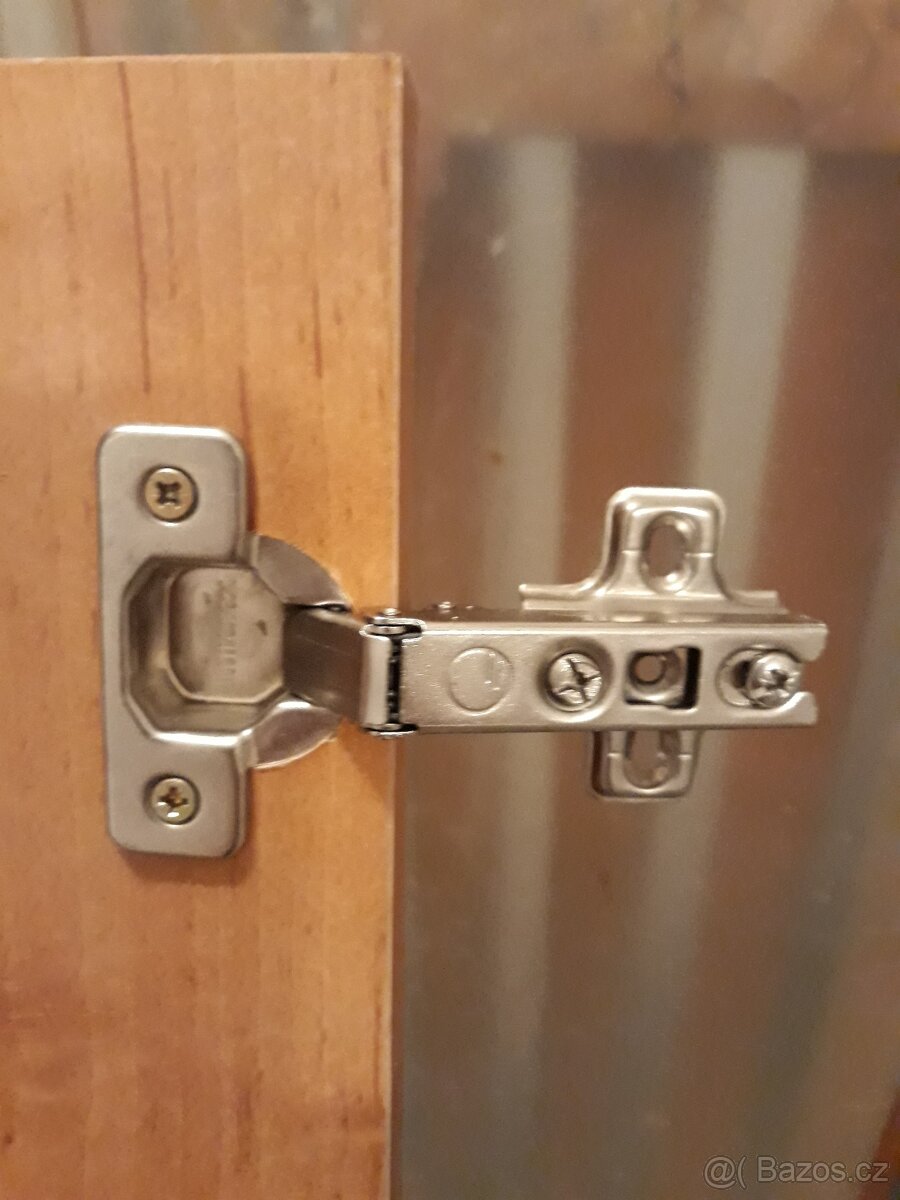 Prodám dvířka kuch.linky - 2