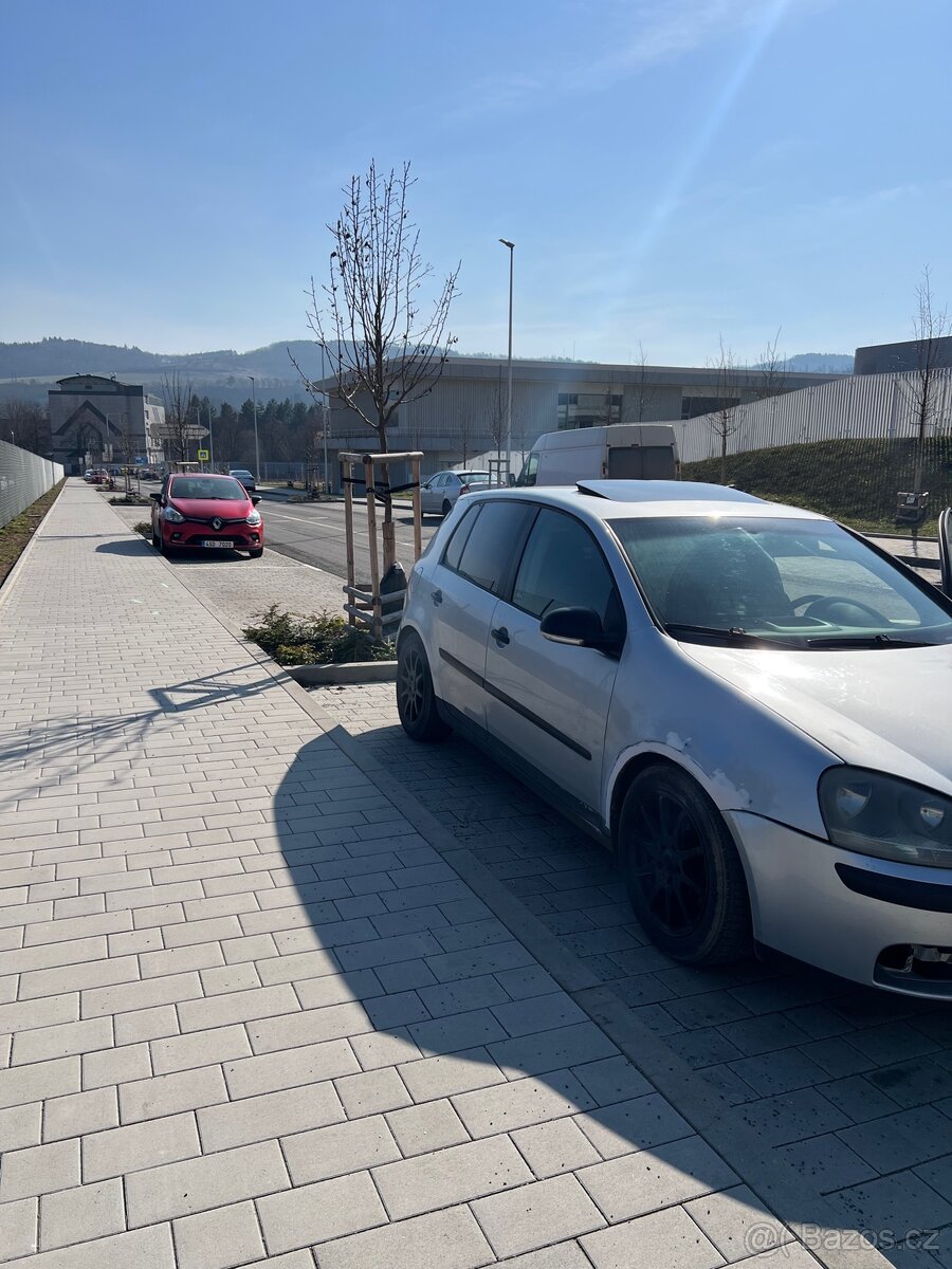 Vw golf 5 1.9 TDi 77kw - 2